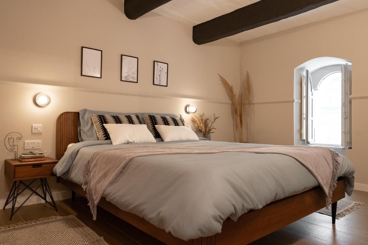 Luxury 2Bdr In The Heart Of Valletta! Tv And Wifi Luaran gambar